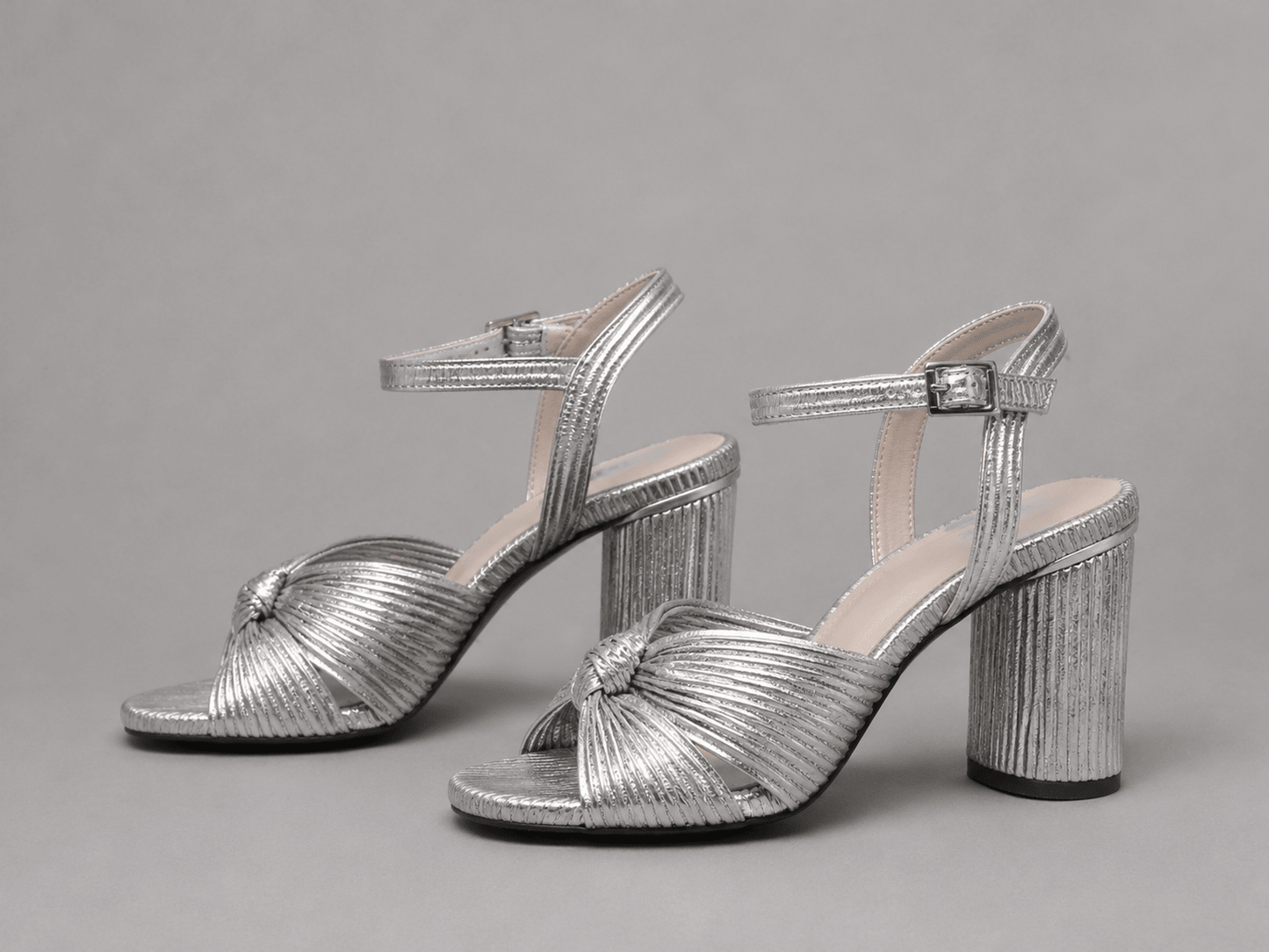 GLORIA - SANDALIAS TACÓN DORADO - Calzado - Elira Moore