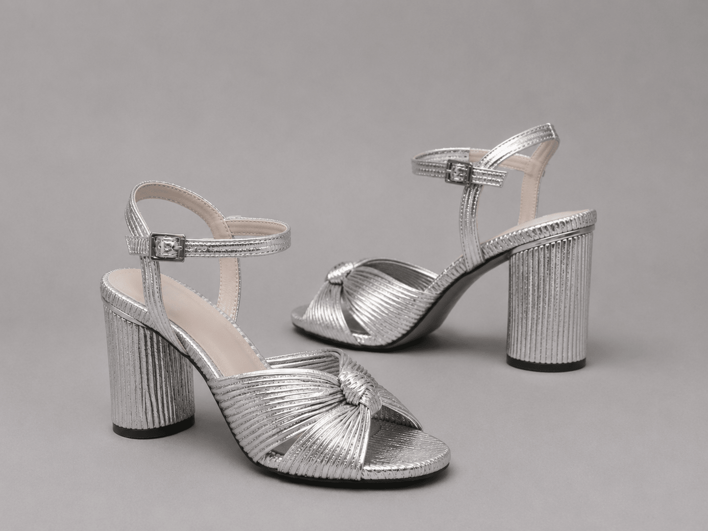 GLORIA - SANDALIAS TACÓN DORADO - Calzado - Elira Moore