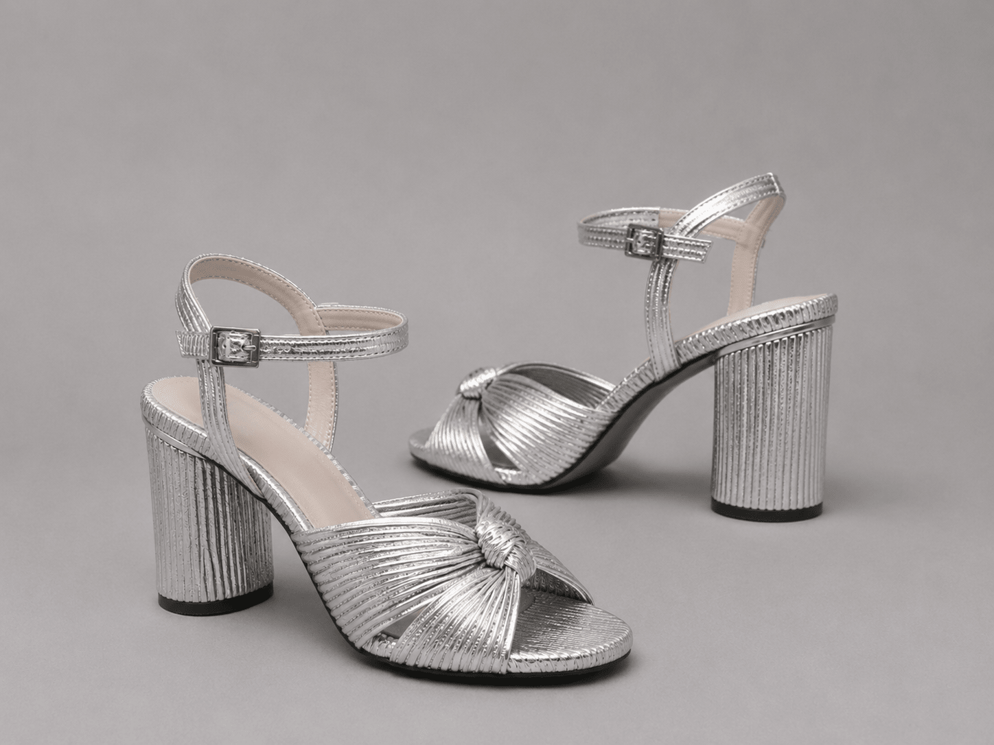 GLORIA - SANDALIAS TACÓN DORADO - Calzado - Elira Moore