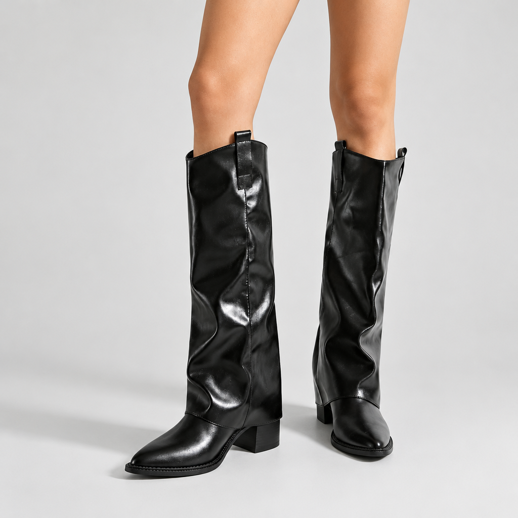 Botas CAROLINA con modelo, encuadre solo de piernas