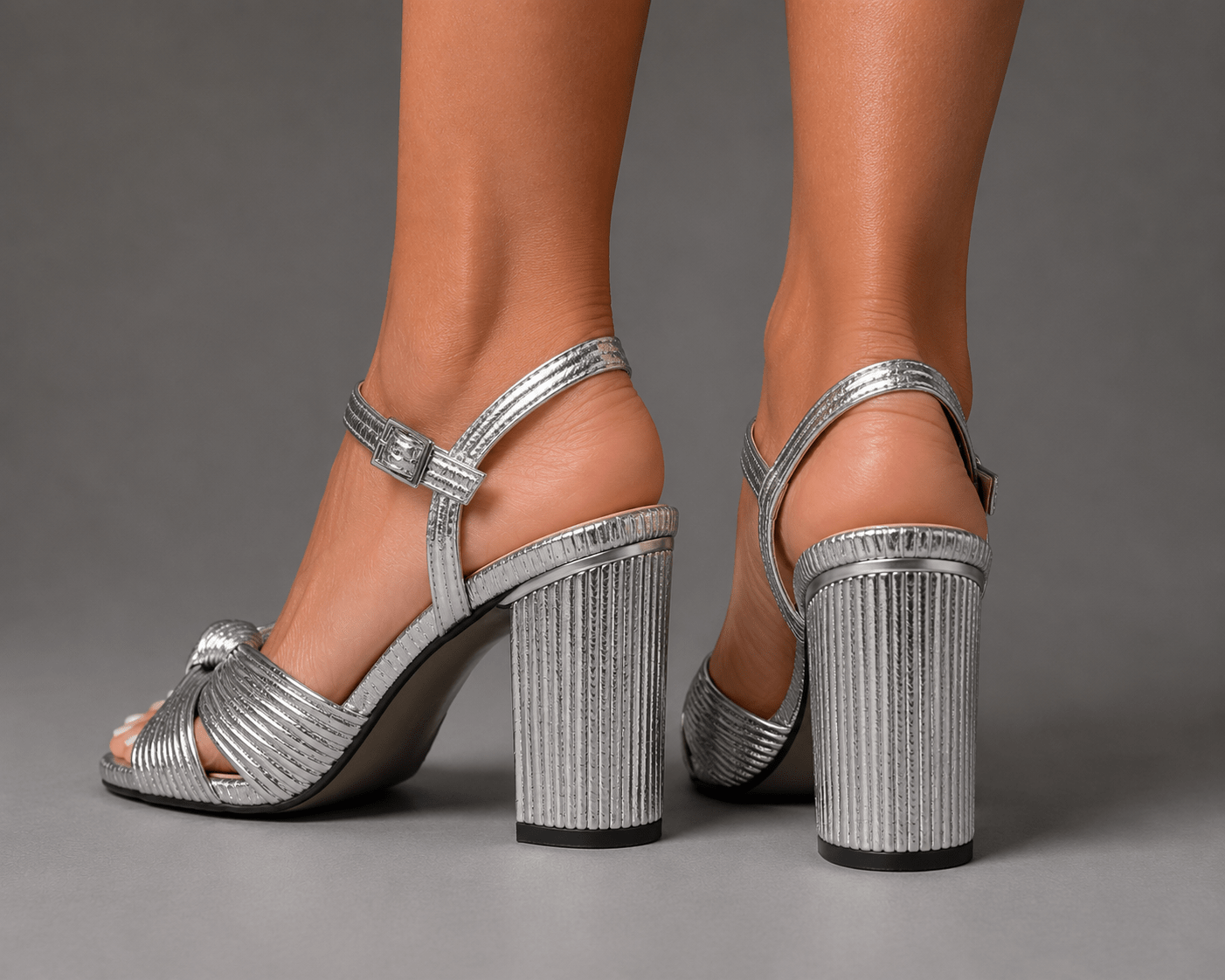 GLORIA - SANDALIAS TACÓN DORADO - Calzado - Elira Moore