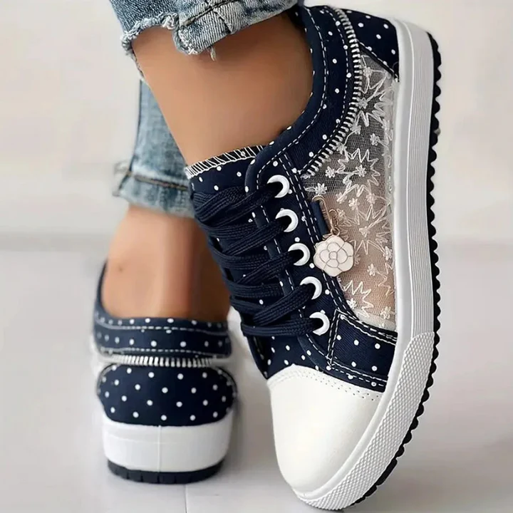 CARO - ZAPATILLA ELEGANTE CON DETALLES FLORALES
