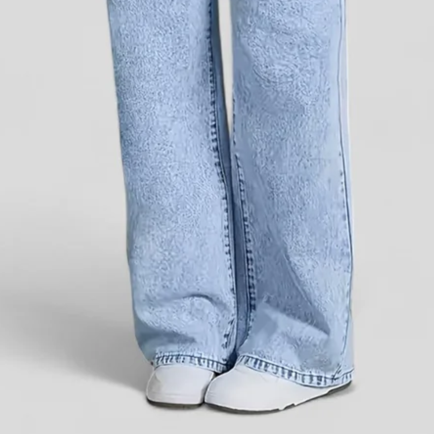 LUCÍA - CLASSIC STRAIGHT JEANS