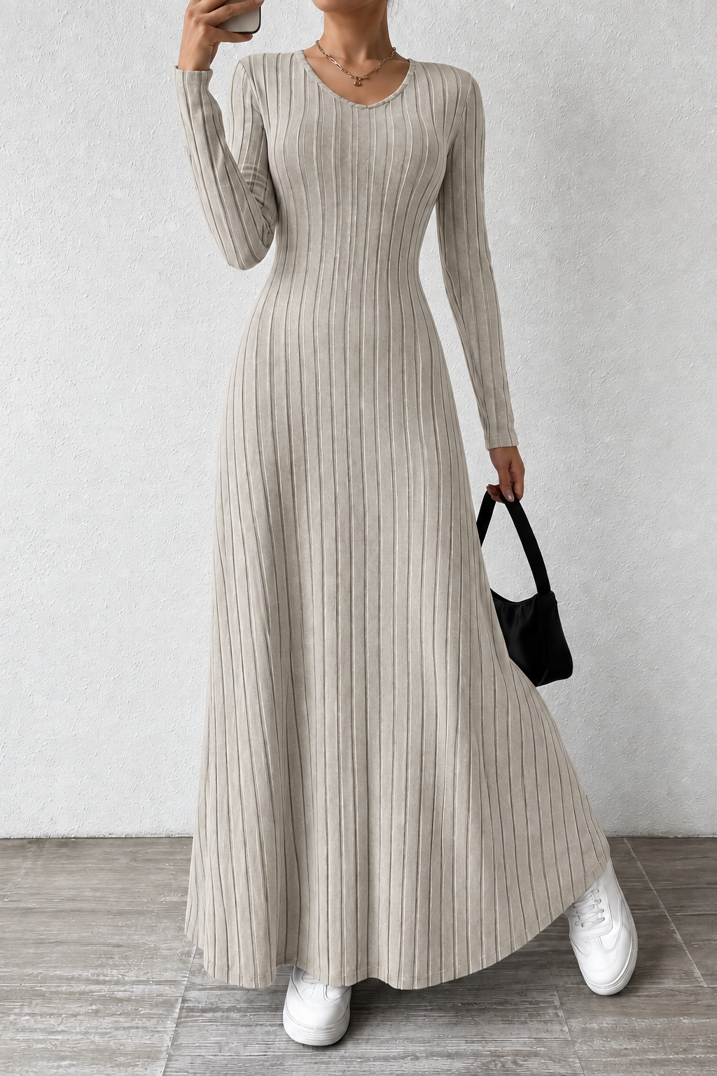 Primera imagen en beige topo